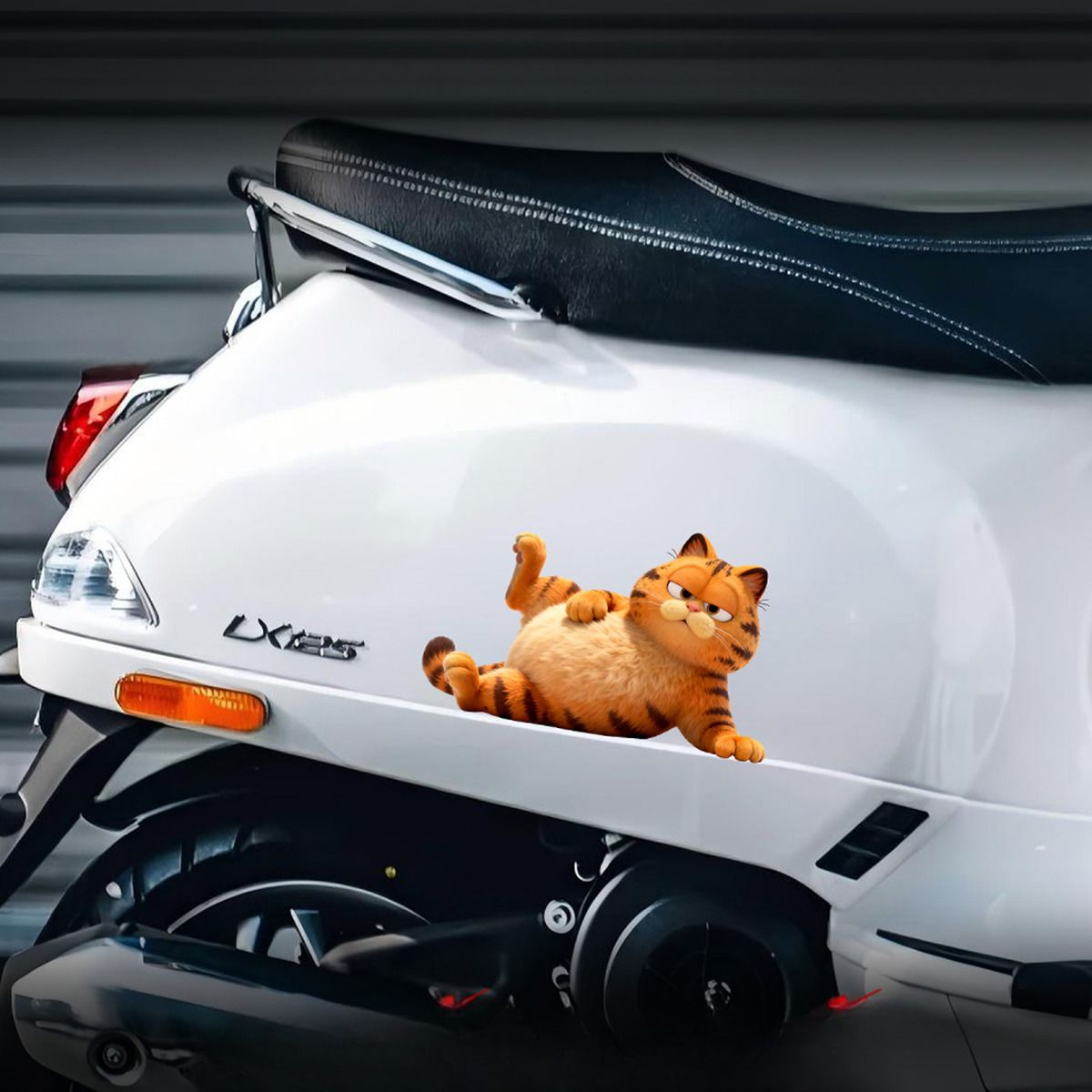 Stiker Vinyl Kartun Garfield L - Anime Cosplay Manga ulasan dan harga
